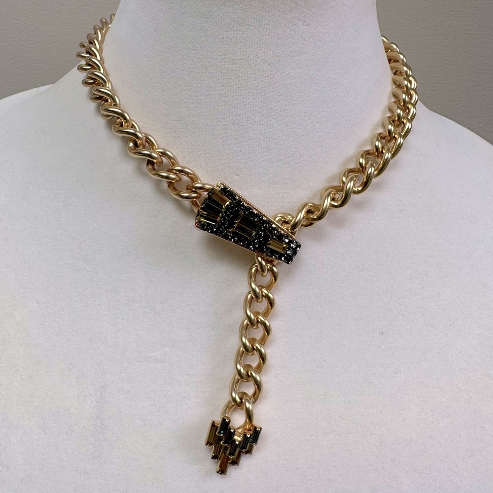 Beautiful Elizabeth Cole gold chain necklace - Picture 6 of 8